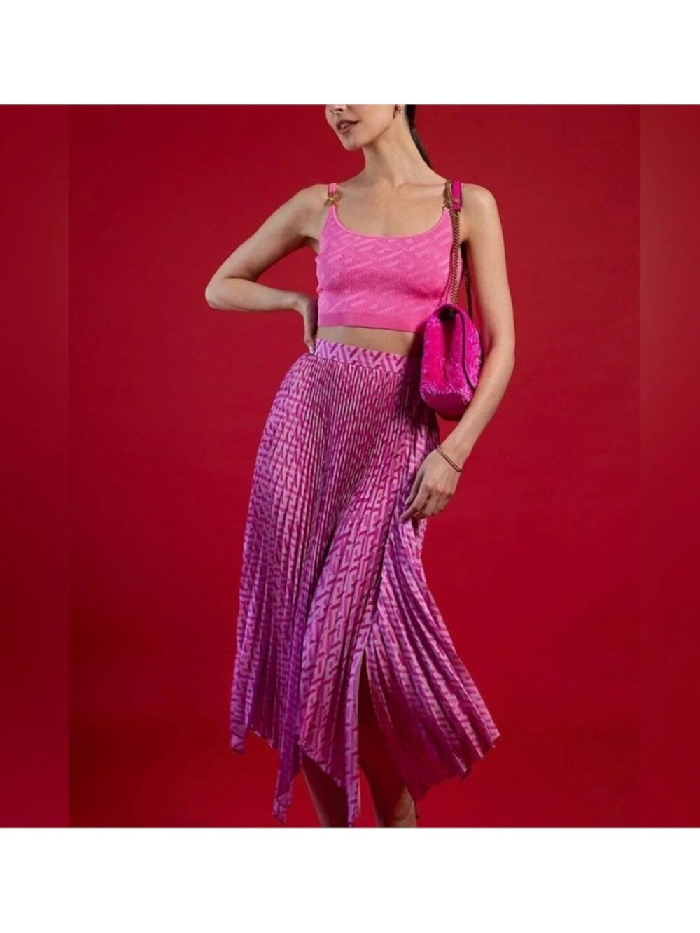 New Authentic Gucci Vibrant Pink Knit Top with Gold Versace Medusa Crop Top